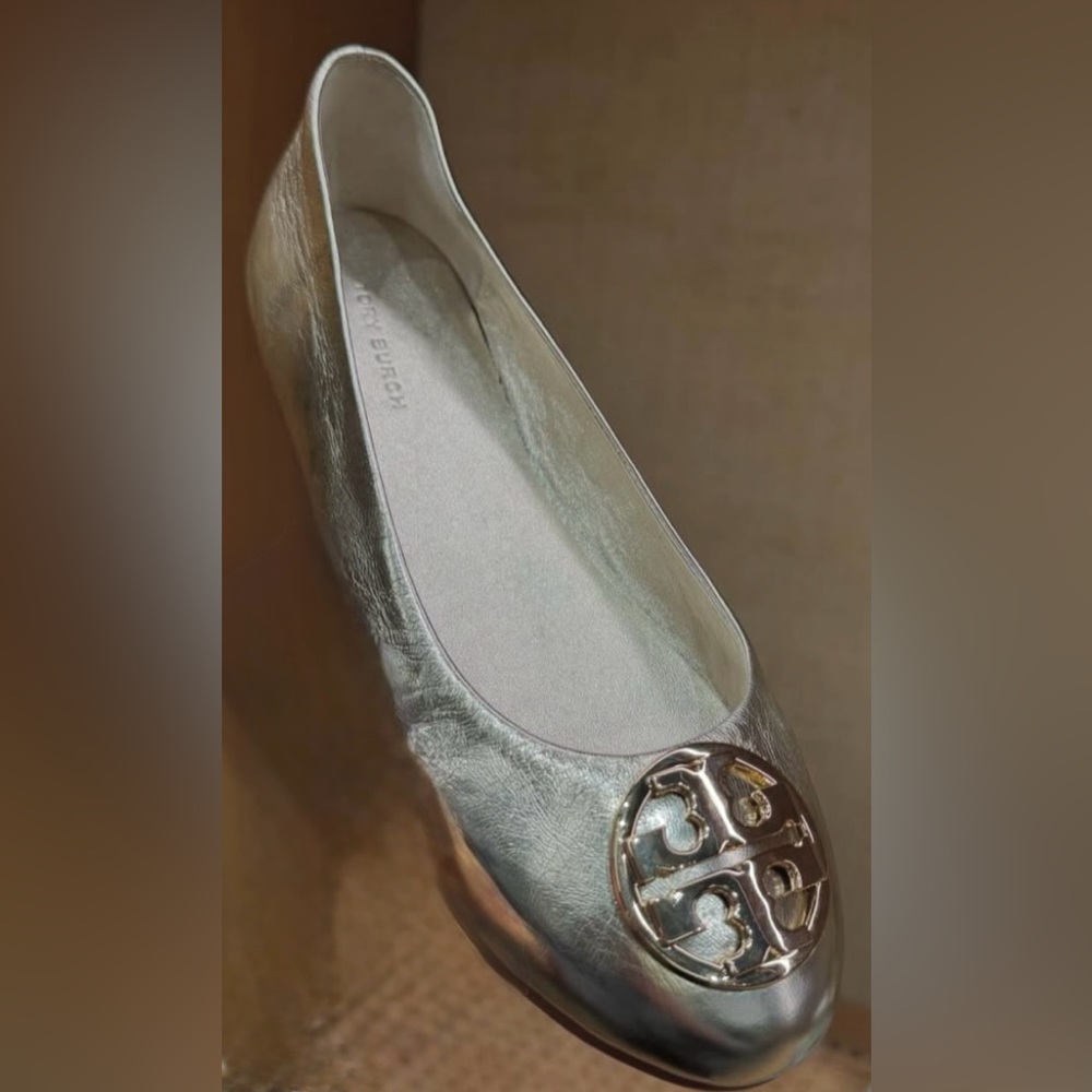 Tory Burch Chelsea Leather Metallic Silver Ballet Flats Size 7